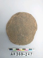 藏品(圓盤型石刀)的圖片